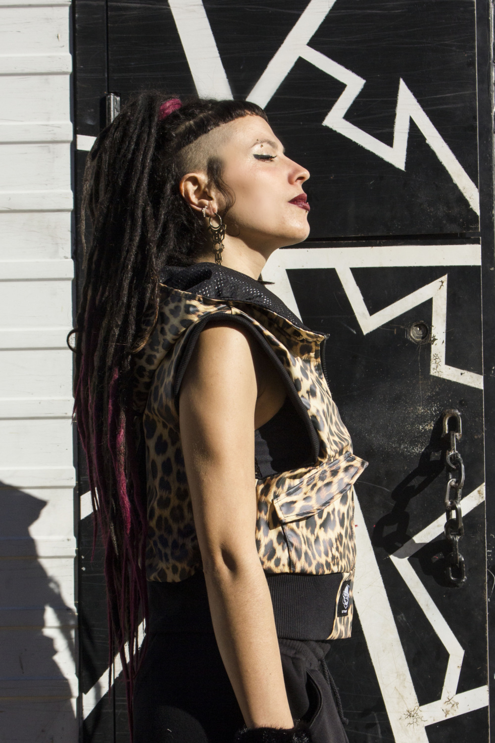 CHALECO CORTO LEOpARDO - Imagen 2